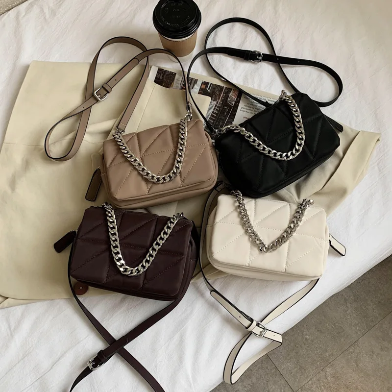 2021 New Korean Casual Chain Female Simple Fashion One-shoulder Plaid Bag Portable Messenger Handbag, 3 colors
2021 New Korean Casual Chain Female Simple Fashion One-shoulder Plaid Bag Portable Messenger Handbag, 3 colors