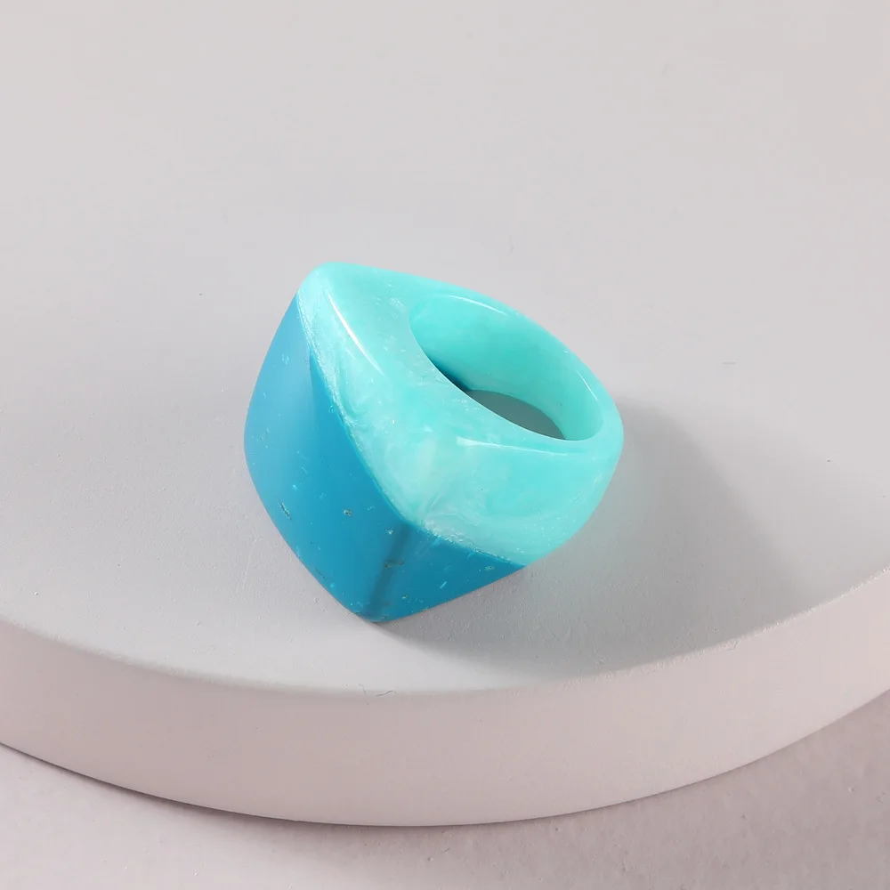 2021 New arrival exaggerated colorful resin ring jewelry fashion custom resin acrylic ring for women
2021 New arrival exaggerated colorful resin ring jewelry fashion custom resin acrylic ring for women