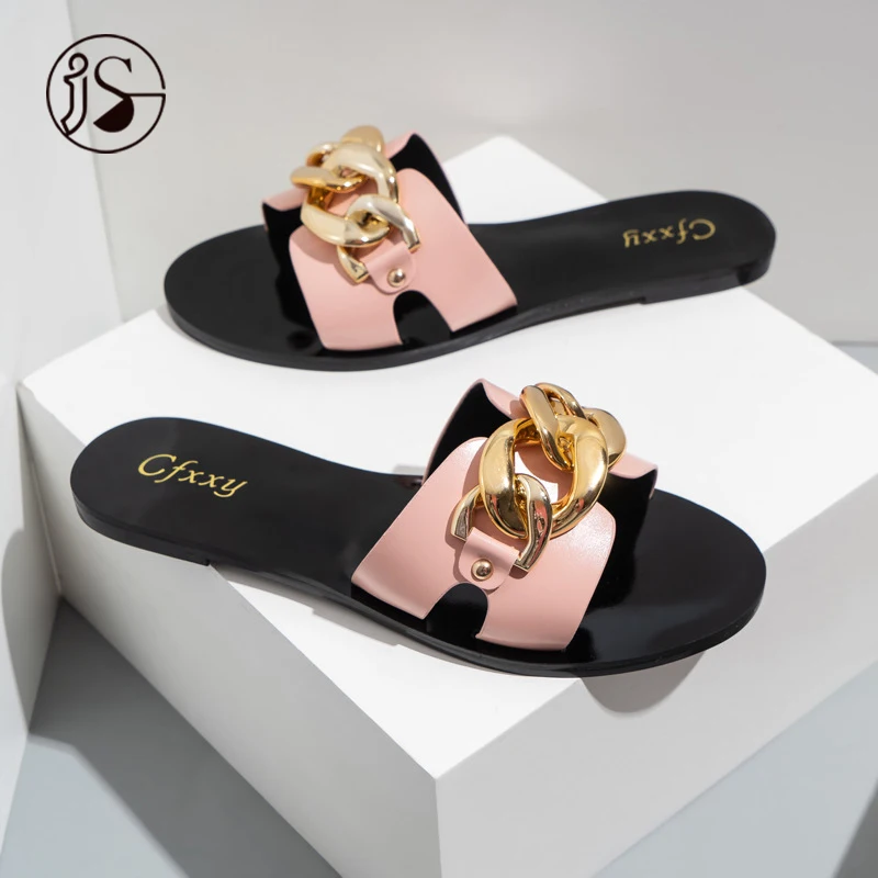 Chained women slippers soft PU popular design slippers for women Fashion styles Summer slippers Comfy women sandals 2021, Picture
Chained women slippers soft PU popular design slippers for women Fashion styles Summer slippers Comfy women sandals 2021, Picture