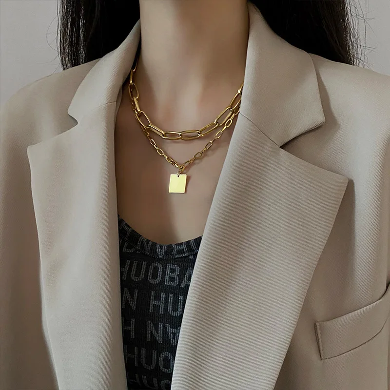 2021 New Arrival Hips Hops Punk Link Chain Necklace Vintage Multi Layer Curb Chain Square Pendant Choker Necklace for Women Girl
2021 New Arrival Hips Hops Punk Link Chain Necklace Vintage Multi Layer Curb Chain Square Pendant Choker Necklace for Women Girl
