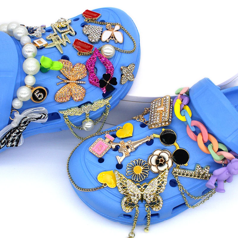 2021 Wholesale shoes crystal charms for croc shoes decoration Rhinestones for Metal croc shoe ornament Xmas Gift, Picture
2021 Wholesale shoes crystal charms for croc shoes decoration Rhinestones for Metal croc shoe ornament Xmas Gift, Picture