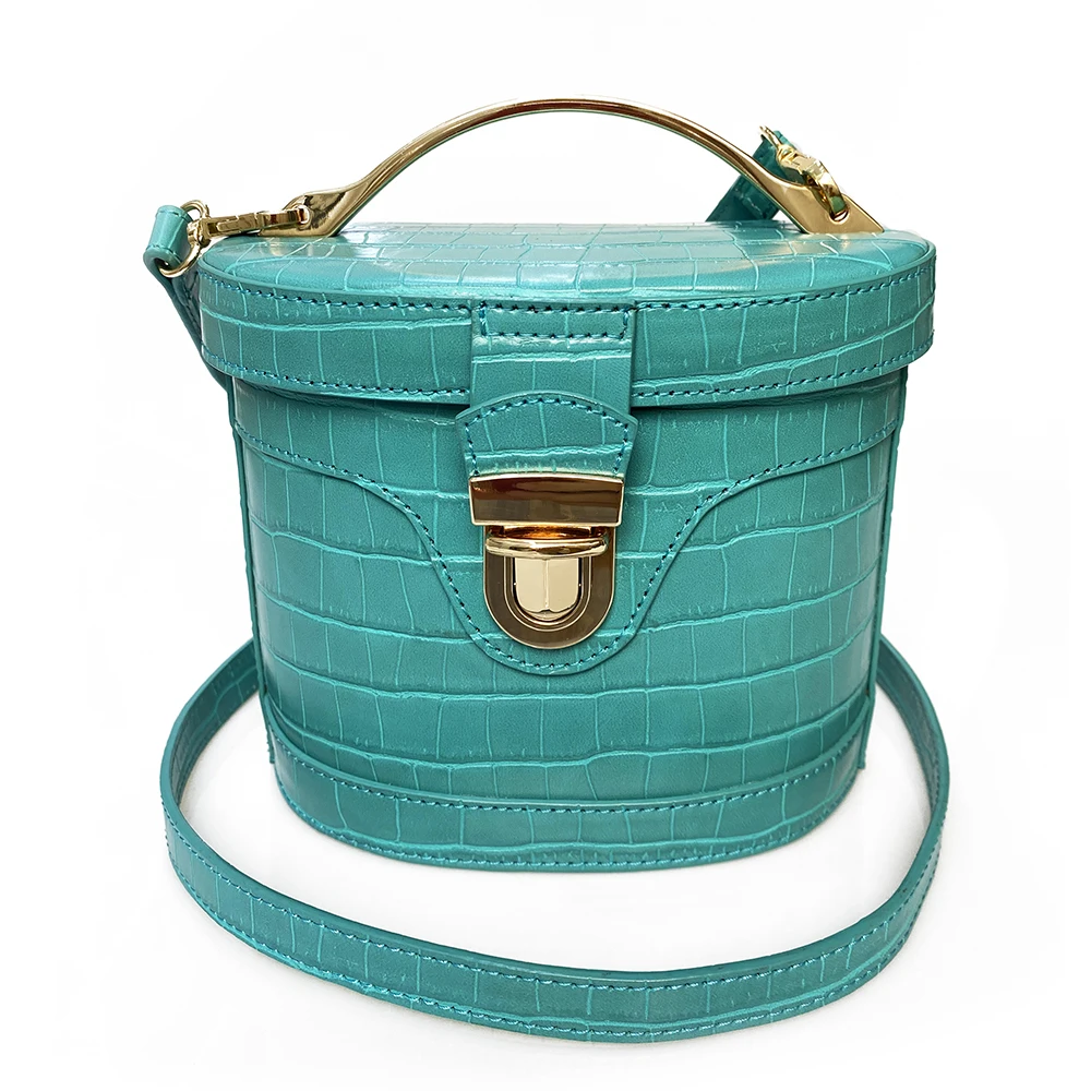 Wholesale girls unique leather mini round barrel shoulder crocodile women handbags 2020 leather bucket bag crossbody handbags
Wholesale girls unique leather mini round barrel shoulder crocodile women handbags 2020 leather bucket bag crossbody handbags