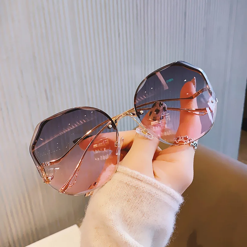 Trusvive Dropshipping Fashion Sunglasses Newest 2021 for Womens Oversized Rimless Designer Sunglasses
Trusvive Dropshipping Fashion Sunglasses Newest 2021 for Womens Oversized Rimless Designer Sunglasses