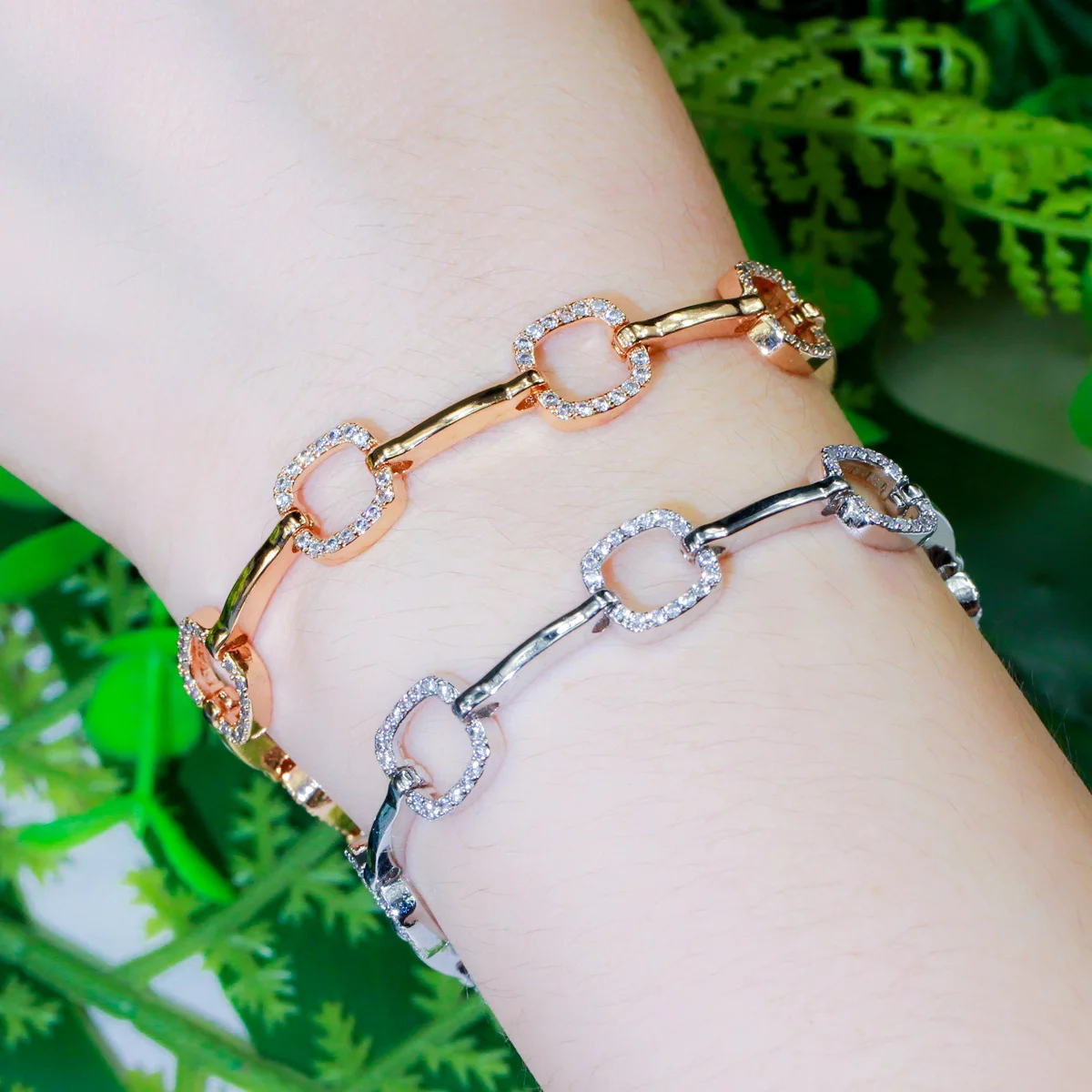 Geometric Square Silver Gold Plated Chain Link Micro CZ Pave Cubic Zirconia Chic Designer Bracelet for Women Party Boho Jewelry
Geometric Square Silver Gold Plated Chain Link Micro CZ Pave Cubic Zirconia Chic Designer Bracelet for Women Party Boho Jewelry
