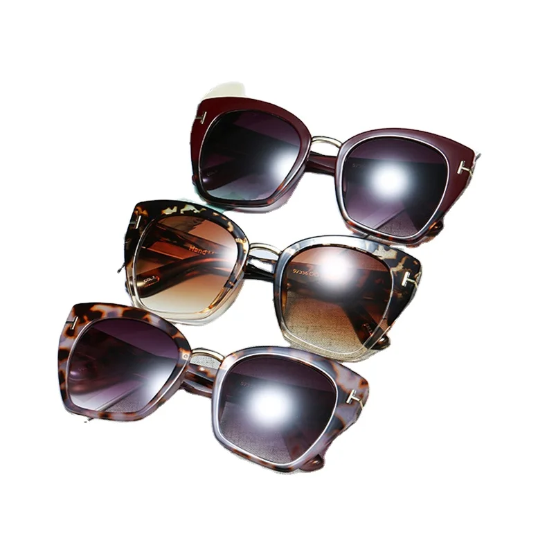Wholesale Luxury PC Square Frame Sunglasses Women New Fashion Retro Classic Ladies Sun Glasses Shades, 11 colors for choice
Wholesale Luxury PC Square Frame Sunglasses Women New Fashion Retro Classic Ladies Sun Glasses Shades, 11 colors for choice