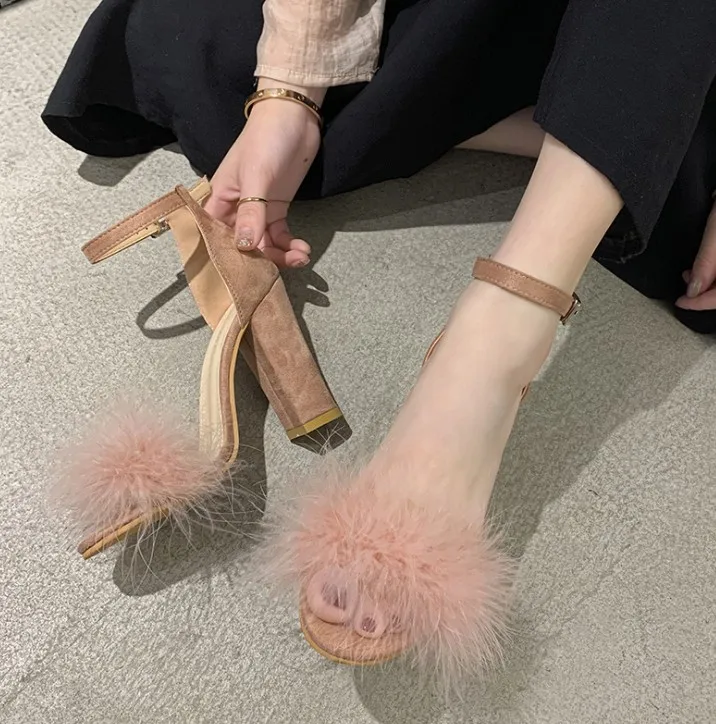 2021 New style Women's high-heeled sandals large size shoes plush comfortable women's shoes party sexy casual shoes, Yellow, black, khaki, pink
2021 New style Women's high-heeled sandals large size shoes plush comfortable women's shoes party sexy casual shoes, Yellow, black, khaki, pink