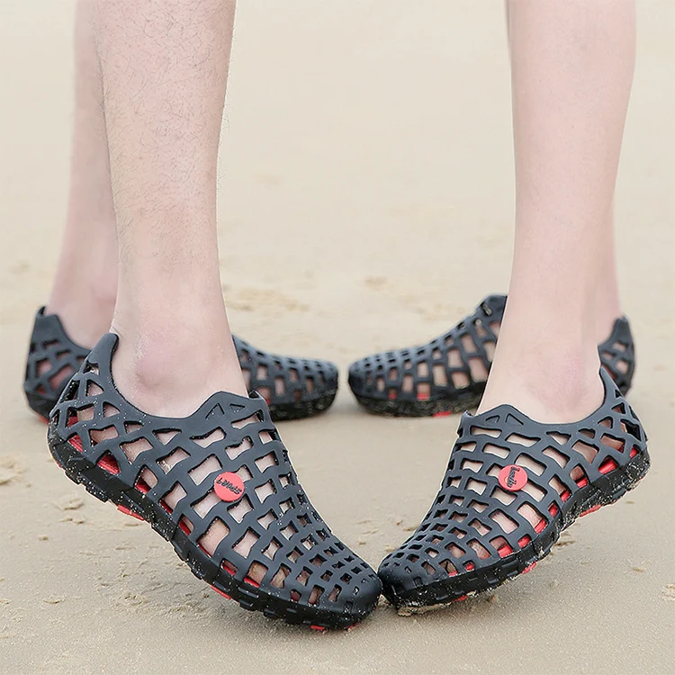 

Non Slip Unisex Breathable Lightweight Mule Clogs Casual Summer Perforated Garden Shoes Outdoor Beach Hollow Out Sandals, Customized color