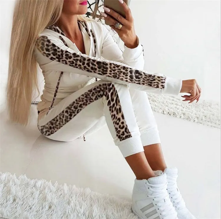 GZC1411 Fashion long sleeve hooded tracksuit sportswear leopard print patchwork Pant Sets Two Piece Set Women Clothing
GZC1411 Fashion long sleeve hooded tracksuit sportswear leopard print patchwork Pant Sets Two Piece Set Women Clothing