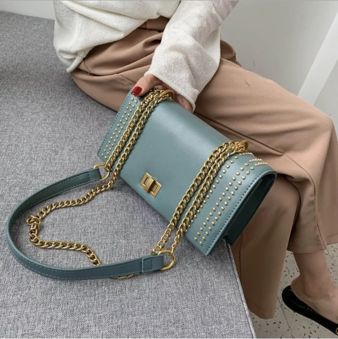 2020 popular new Korean Messenger bag fashion small square bag chains with rivets shoulder bag, Colors
2020 popular new Korean Messenger bag fashion small square bag chains with rivets shoulder bag, Colors