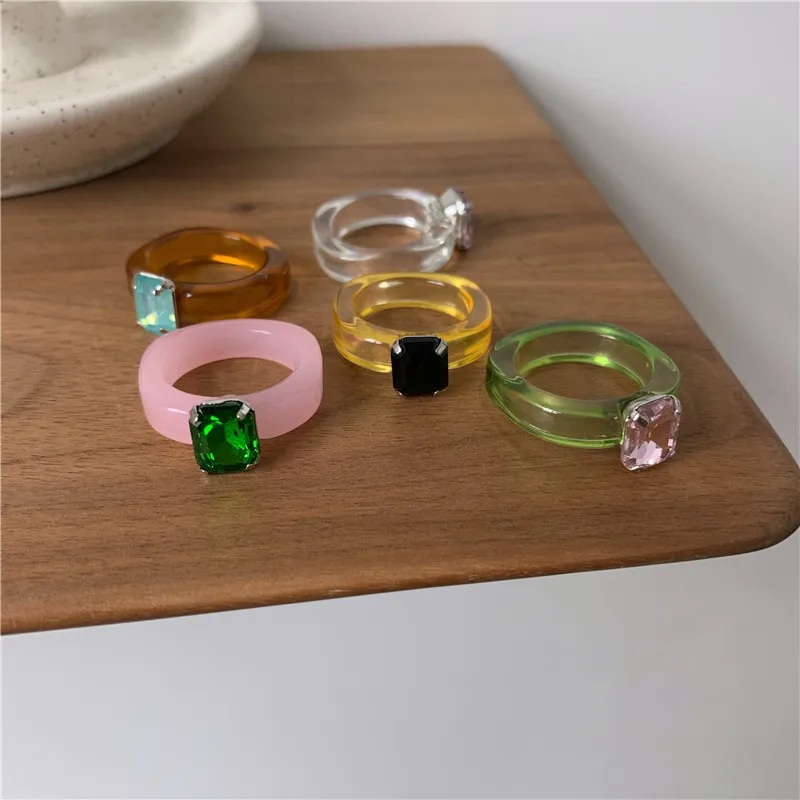 Transparent Acrylic Rings Rhinestone Heart Resin Rings Acrylic Jewelry Minimalist Colorful Resin Gemstone Ring, As the picture
Transparent Acrylic Rings Rhinestone Heart Resin Rings Acrylic Jewelry Minimalist Colorful Resin Gemstone Ring, As the picture