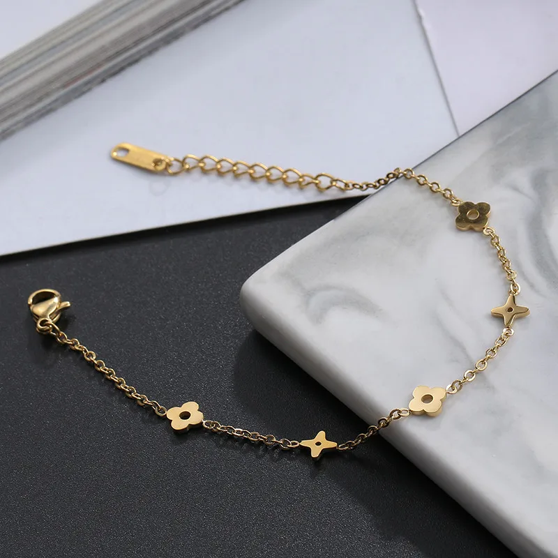 2021 Simple Design Stainless Steel Jewelry Lucky 4 Leaf Clover Bracelet Gold For Women
2021 Simple Design Stainless Steel Jewelry Lucky 4 Leaf Clover Bracelet Gold For Women