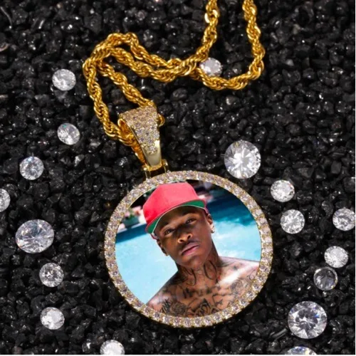 Hip Hop Iced Out DIY Photo Frame CZ Pendant Custom Picture Pendant Necklace Personalized Women Men Rapper Gold PlatedJewelry, Gold,silver
Hip Hop Iced Out DIY Photo Frame CZ Pendant Custom Picture Pendant Necklace Personalized Women Men Rapper Gold PlatedJewelry, Gold,silver