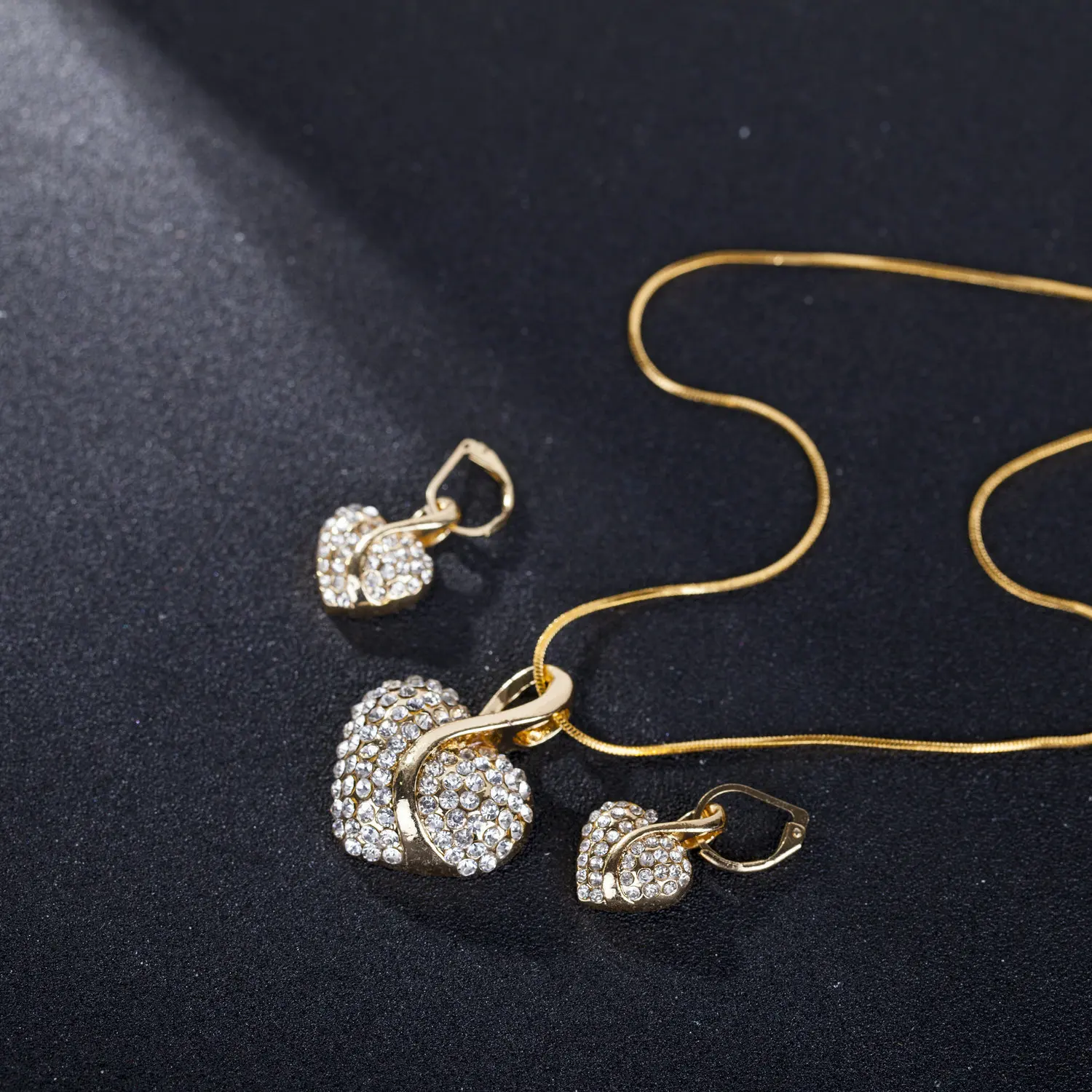 Popular Gold 18k Gold Heart Necklace Dancing Diamond Heart Earrings 18k Gold Necklace Set, Multi-colors
Popular Gold 18k Gold Heart Necklace Dancing Diamond Heart Earrings 18k Gold Necklace Set, Multi-colors