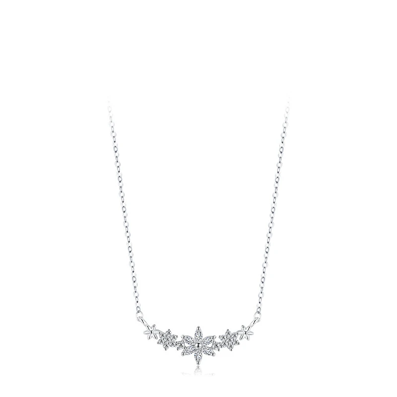 Pure silver micro zircon flower necklace for best friends
Pure silver micro zircon flower necklace for best friends