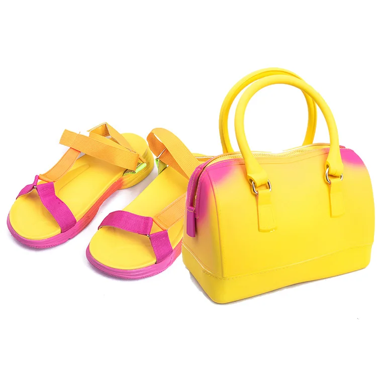 2021 Hot Sale Women's Slippers PVC Jelly Bag Summer Colorful Graffiti Cross Bag Sets Woman Sandals For Women Ladies, 12 colors
2021 Hot Sale Women's Slippers PVC Jelly Bag Summer Colorful Graffiti Cross Bag Sets Woman Sandals For Women Ladies, 12 colors