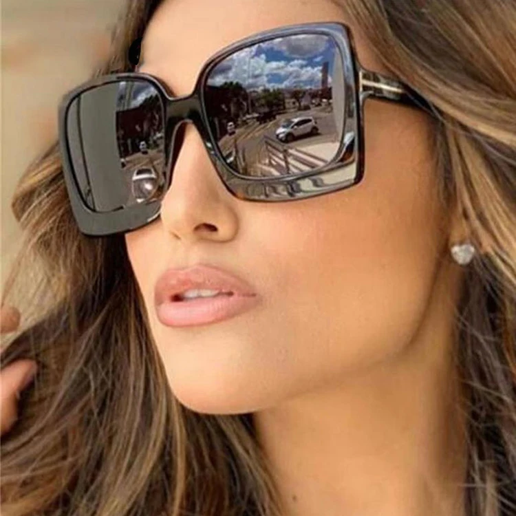 Cross-Border New T-Shaped Trend Street Shooting Sun Visor Fashionable Oversized Sunglasses 2021, Custom colors
Cross-Border New T-Shaped Trend Street Shooting Sun Visor Fashionable Oversized Sunglasses 2021, Custom colors