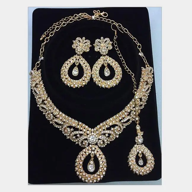 gold plated big rhinestone necklace set jewelry indian women bridal jewelry sets 2021
gold plated big rhinestone necklace set jewelry indian women bridal jewelry sets 2021