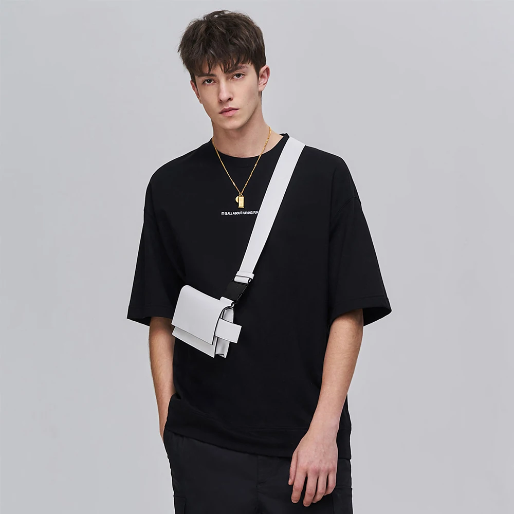 Custom OEM Logo White Cream PU Leather Stylish Fashion Men's Cross Body Shoulder Bag
Custom OEM Logo White Cream PU Leather Stylish Fashion Men's Cross Body Shoulder Bag