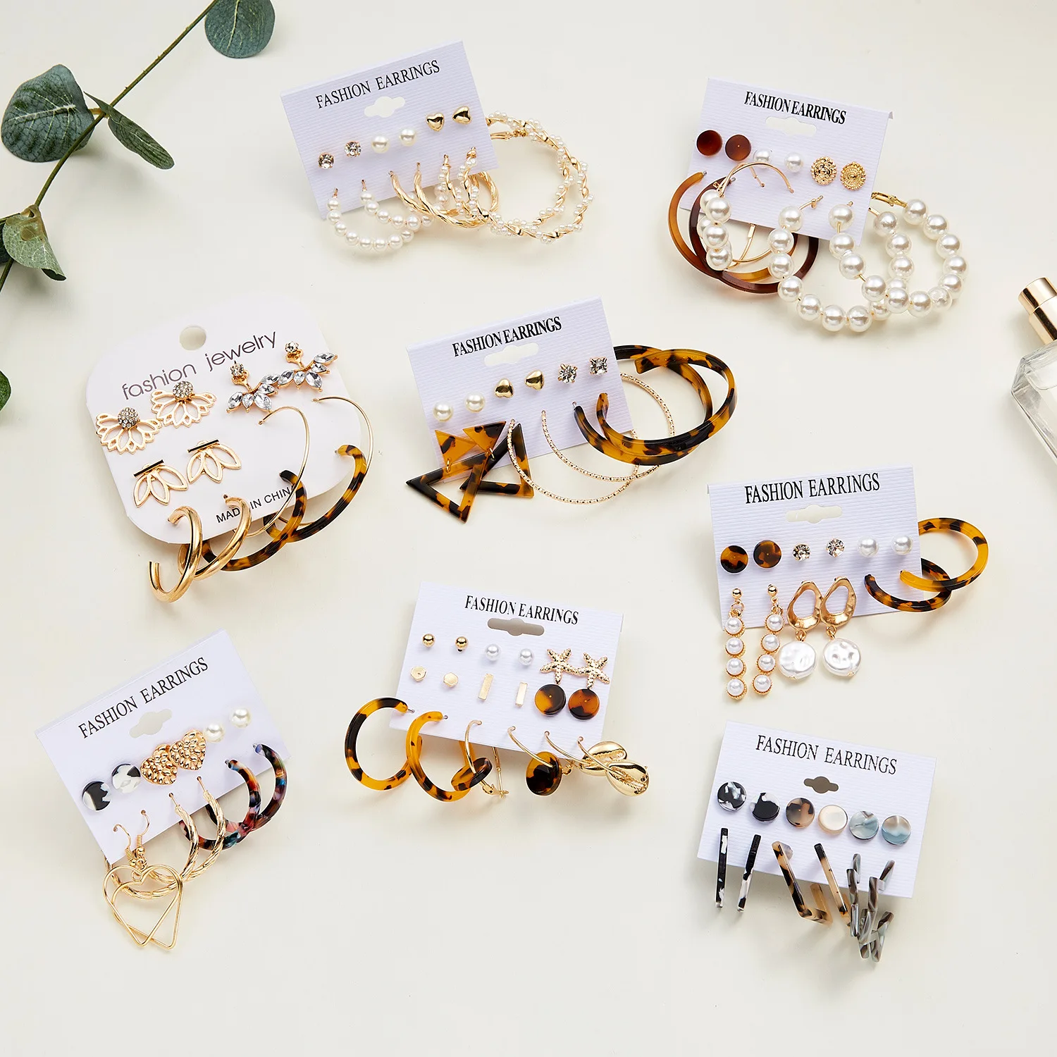 2021 Bohemian Tassel Acrylic Earring Big Geometric Round Heart Pearl Rhinestones Earrings Set For Women Jewelry, Colors
2021 Bohemian Tassel Acrylic Earring Big Geometric Round Heart Pearl Rhinestones Earrings Set For Women Jewelry, Colors
