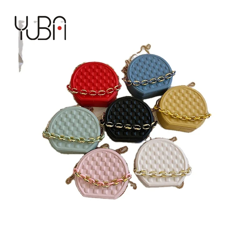 Factory wholesale Mini round bag 2021 female Luxury Chocolate Plaid single shoulder myanmar handbag pearl chain purse, Customizable
Factory wholesale Mini round bag 2021 female Luxury Chocolate Plaid single shoulder myanmar handbag pearl chain purse, Customizable