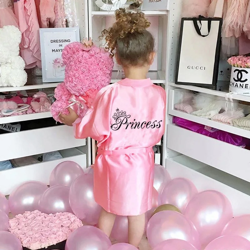 Wholesale Silk Satin Pure Color Footless Robe Birthday Girls Baby Kids Pijamas Children Party Sleepwear Pajamas For Toddler
Wholesale Silk Satin Pure Color Footless Robe Birthday Girls Baby Kids Pijamas Children Party Sleepwear Pajamas For Toddler