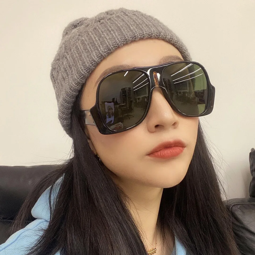 2021 Retro oversized oval sunglasses women brand designer fashion luxury sun glasses men shades UV400 sunglass, Picture colors
2021 Retro oversized oval sunglasses women brand designer fashion luxury sun glasses men shades UV400 sunglass, Picture colors