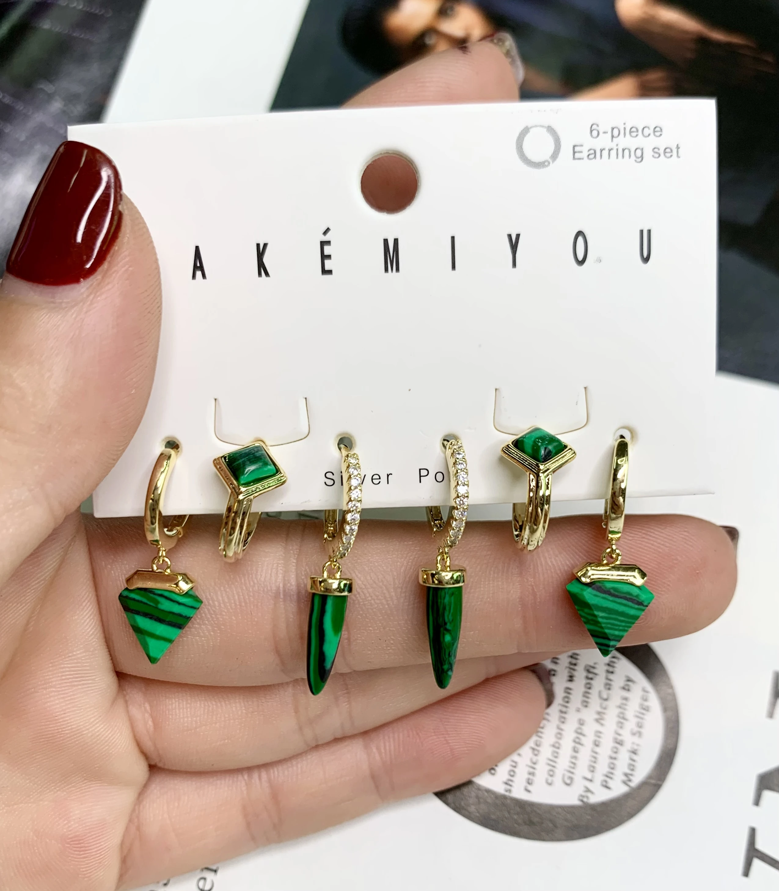 2021 Hot Sale Sterling Silver earring set colorful earrings with Green Gems for Party Yakemiyou
2021 Hot Sale Sterling Silver earring set colorful earrings with Green Gems for Party Yakemiyou