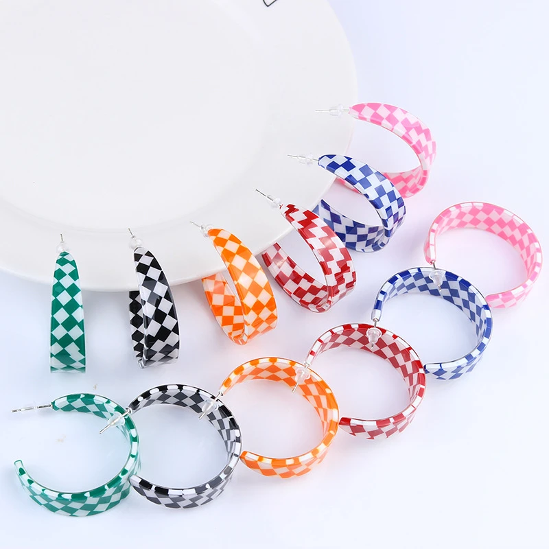Candy color checkered pattern opening acrylic hoop earrings Y2K accessories cute plastic ear stud girl's gift resin earring
Candy color checkered pattern opening acrylic hoop earrings Y2K accessories cute plastic ear stud girl's gift resin earring