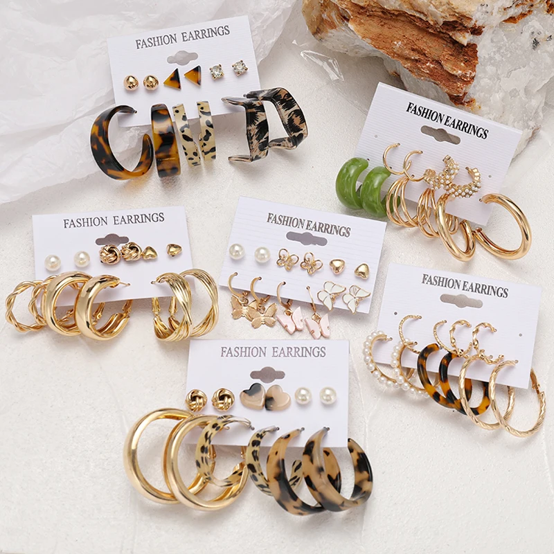17KM Geometric Acrylic Resin Heart Butterfly Earrings Set Gold Twist Punk Metal Circle Hoop Earrings for Women 2021
17KM Geometric Acrylic Resin Heart Butterfly Earrings Set Gold Twist Punk Metal Circle Hoop Earrings for Women 2021