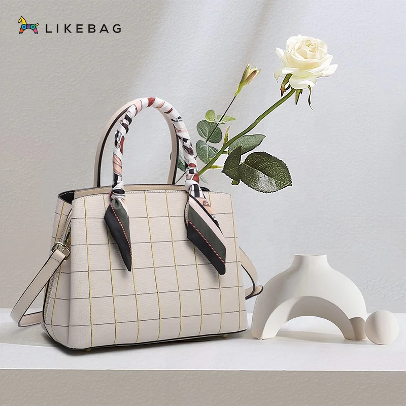 LIKEBAG high quality pu leather women luxury handbags ladies fashion handbags with Silk scarf decoration
LIKEBAG high quality pu leather women luxury handbags ladies fashion handbags with Silk scarf decoration