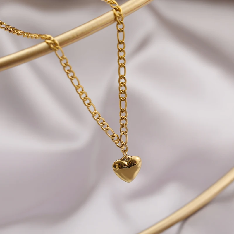 2021 New Jewelry Small Love Heart Necklaces Figaro Chain Stainless Steel Necklaces 18K Gold Plated Minimalist Accessories Women
2021 New Jewelry Small Love Heart Necklaces Figaro Chain Stainless Steel Necklaces 18K Gold Plated Minimalist Accessories Women