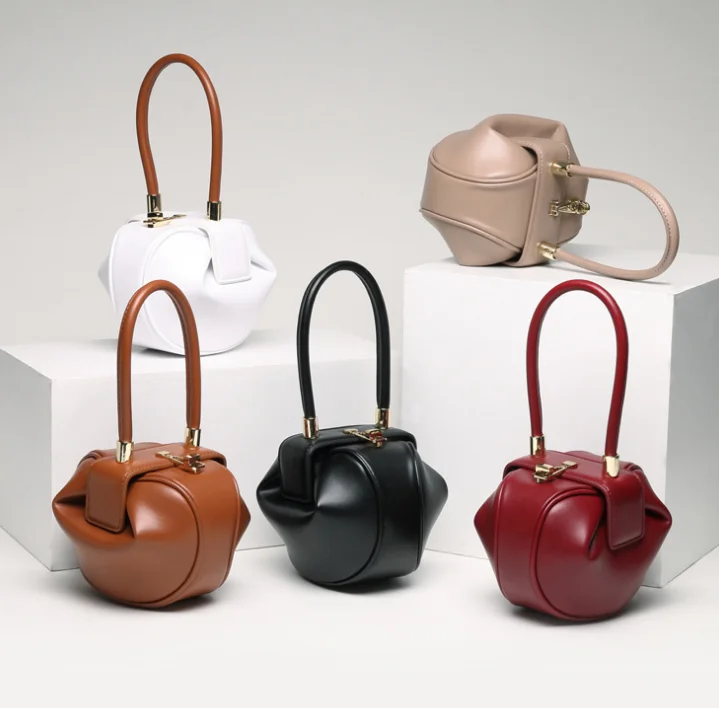 Luxury Real Leather Min Hand Bag Vintage Popular Hand Bag New Arrivals Designer Hand Bags, White/red green/yellow/black/apricot/wine red/brown
Luxury Real Leather Min Hand Bag Vintage Popular Hand Bag New Arrivals Designer Hand Bags, White/red green/yellow/black/apricot/wine red/brown