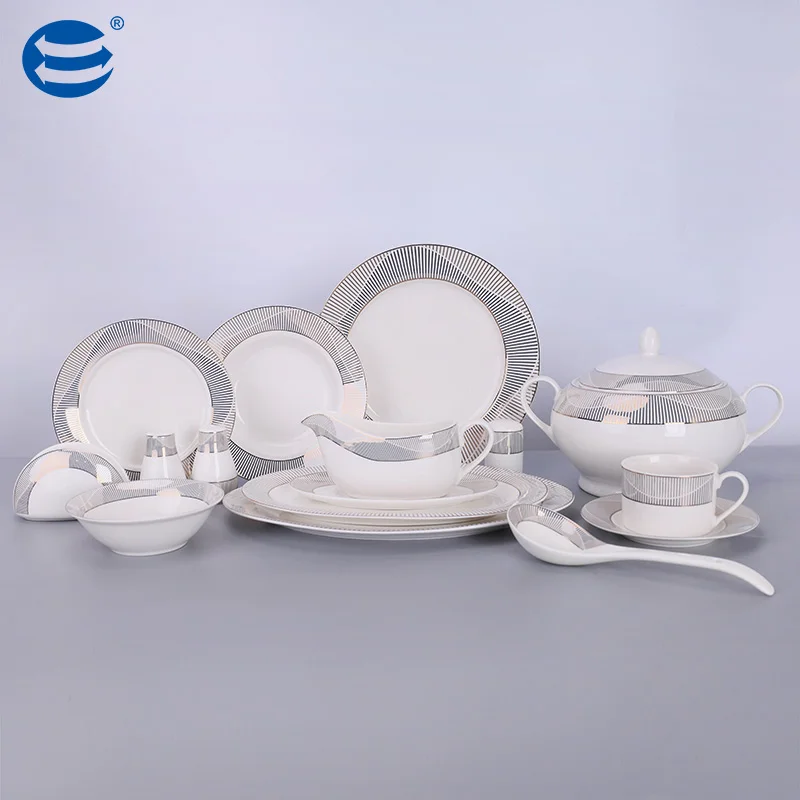 Hot sale 61Pcs Luxury Royal Exquisite Porcelain Tableware Dinner Sets with color box packing
Hot sale 61Pcs Luxury Royal Exquisite Porcelain Tableware Dinner Sets with color box packing
