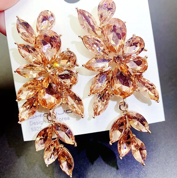 PUSHI wedding luxury crystal earrings mix zircon multi color tassel earrings manufacturer big long earring lot
PUSHI wedding luxury crystal earrings mix zircon multi color tassel earrings manufacturer big long earring lot