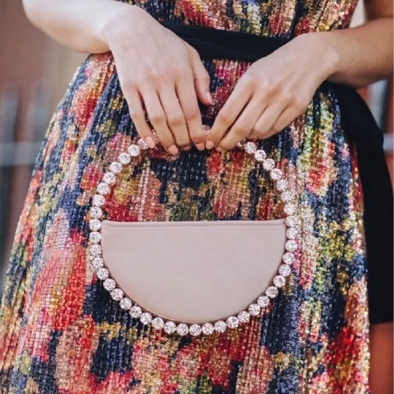 Heart-Shaped and Round Rhinestone Metal Frame Evening Clutch Wedding Party Bag Mini Diamond Bag, Round:silver /black /pink heart:gold/purple/red
Heart-Shaped and Round Rhinestone Metal Frame Evening Clutch Wedding Party Bag Mini Diamond Bag, Round:silver /black /pink heart:gold/purple/red
