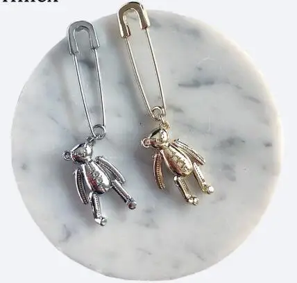 New Fashion Designer Paperclip Safety Pin Earrings Women Cute Korea Silver Small Bear Pendant Earrings Stud Jewelry Gift 2019
New Fashion Designer Paperclip Safety Pin Earrings Women Cute Korea Silver Small Bear Pendant Earrings Stud Jewelry Gift 2019