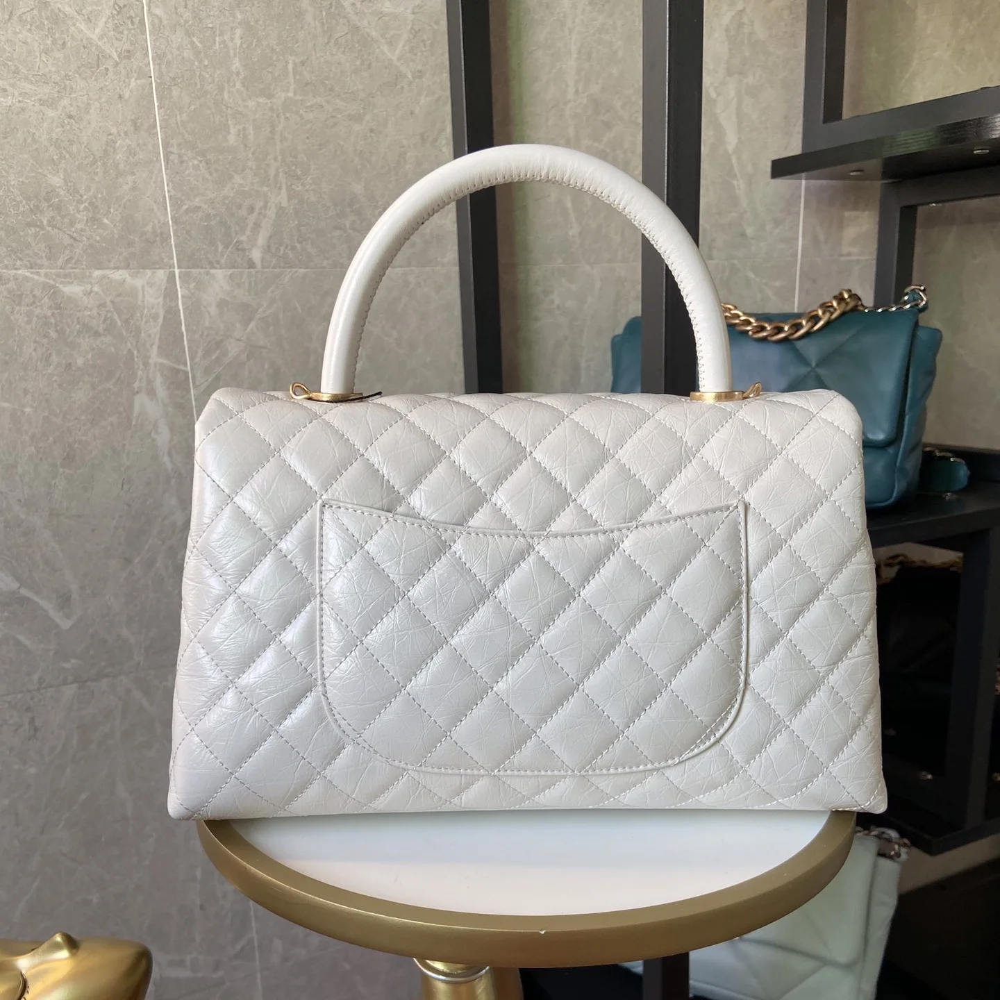 real leather bags women handbags ladies bag manufacturers genuine leather designer handbag for girl, Black, red, blue...
real leather bags women handbags ladies bag manufacturers genuine leather designer handbag for girl, Black, red, blue...