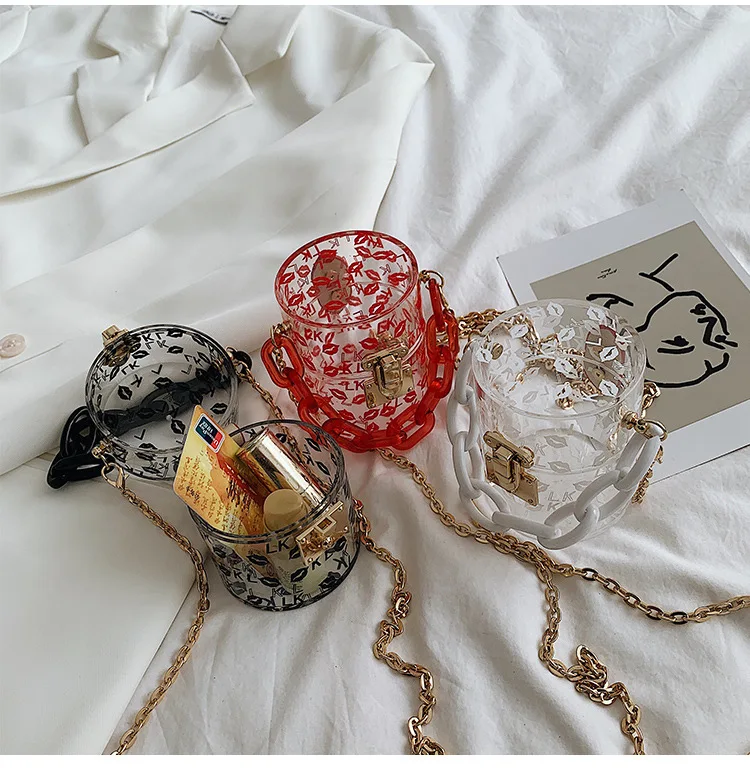 New Arrivals 2020 Luxury Acrylic Clear Handbags for Women Small Round Bucket bag Chain Crossbody bag
New Arrivals 2020 Luxury Acrylic Clear Handbags for Women Small Round Bucket bag Chain Crossbody bag