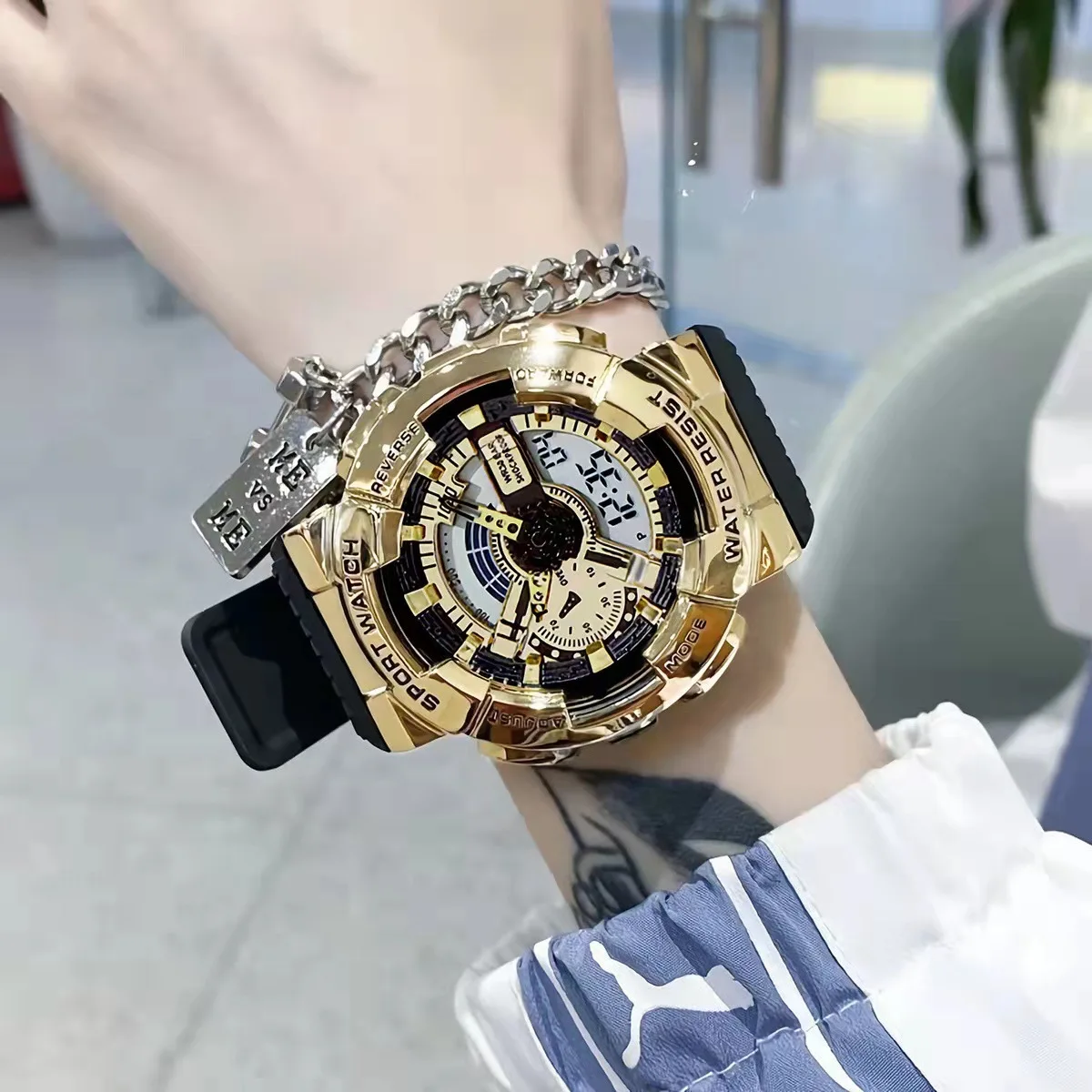 Hot selling wholesale luminous fashion LED silicone quartz military Led calendar clock children men's waterproof sports watch, 3 colors
Hot selling wholesale luminous fashion LED silicone quartz military Led calendar clock children men's waterproof sports watch, 3 colors
