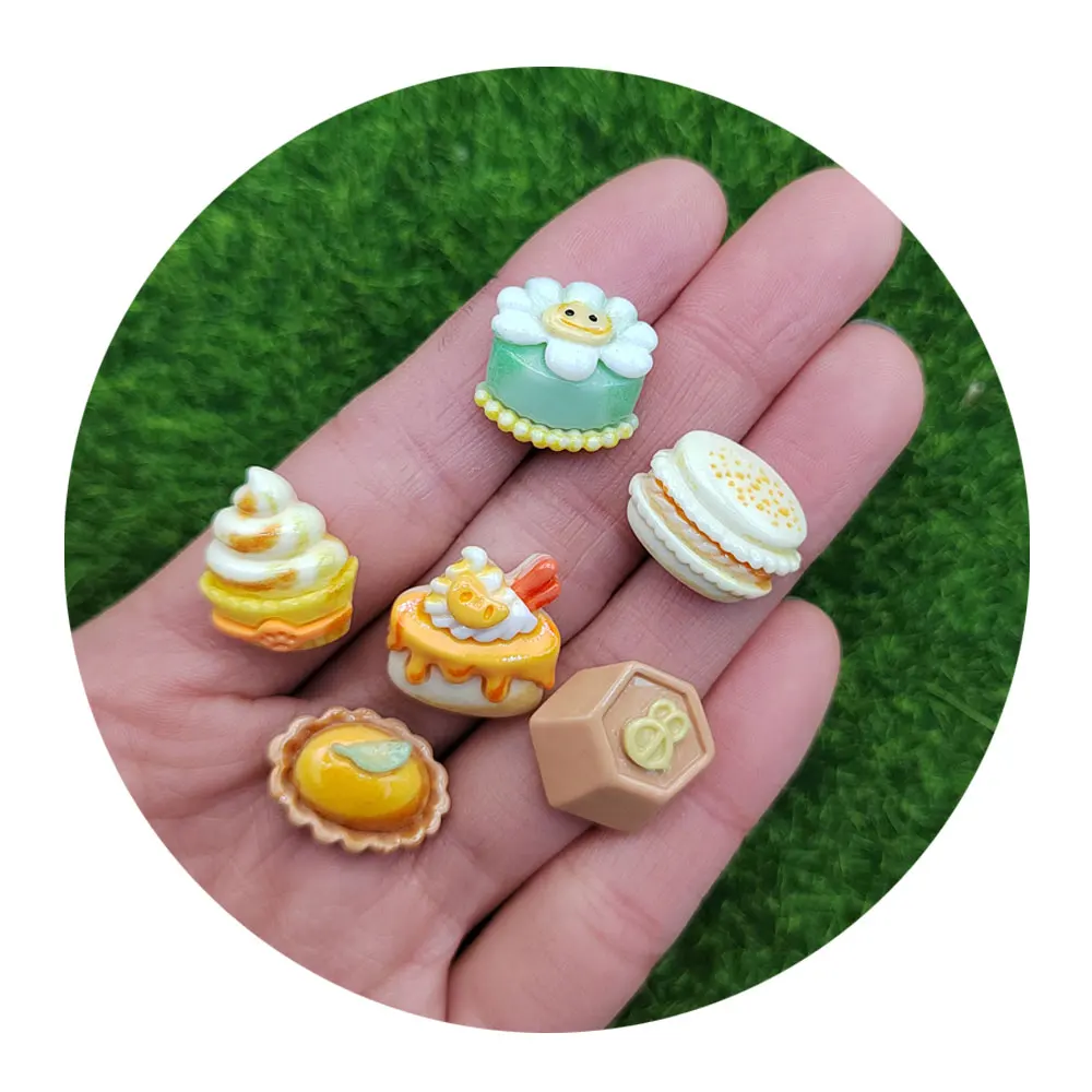 Doll House Play Toys Cake Miniature Resin Food Model 18mm 100pcs Tiny Gift for Kids DIY Jewelry Charm
Doll House Play Toys Cake Miniature Resin Food Model 18mm 100pcs Tiny Gift for Kids DIY Jewelry Charm