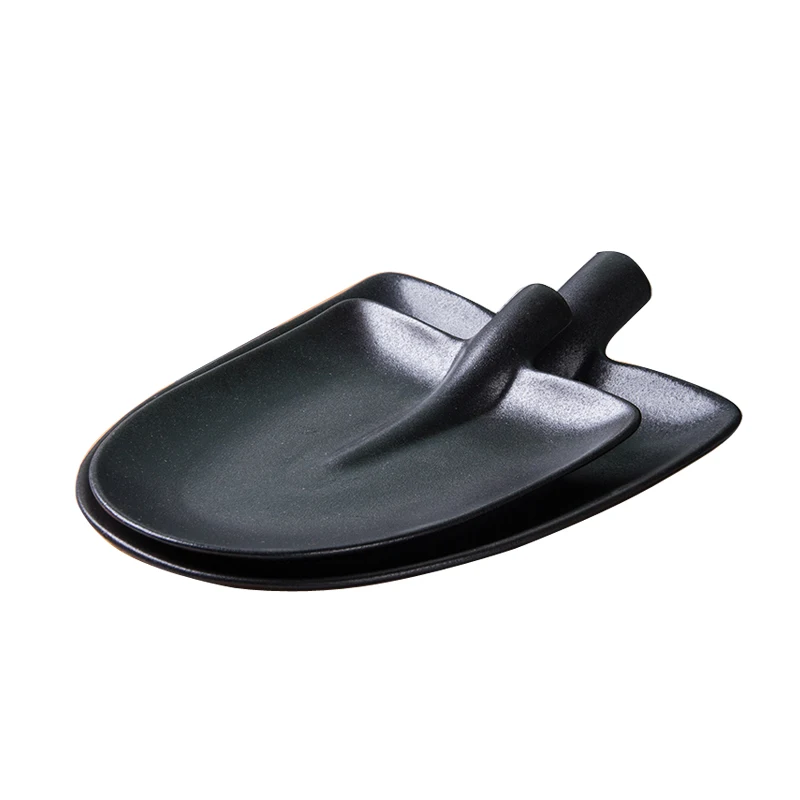 Creative design irregularity spade shape black matte Ceramic Show Plate Dinner Plates for Dinner restaurant
Creative design irregularity spade shape black matte Ceramic Show Plate Dinner Plates for Dinner restaurant