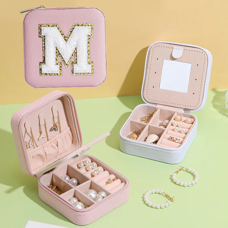 Leather letter style travel portable jewelry square storage box gift box packaging jewelry box
Leather letter style travel portable jewelry square storage box gift box packaging jewelry box