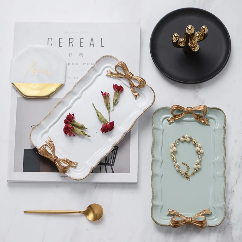 French Retro Style Resin Plate Jewelry Tray Ring Necklace Storage Tray Decorative Plate Desk Accessories For Home Decoration, As photo
French Retro Style Resin Plate Jewelry Tray Ring Necklace Storage Tray Decorative Plate Desk Accessories For Home Decoration, As photo