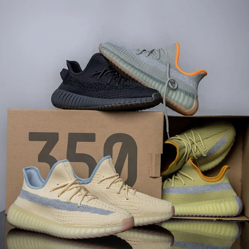 Original Running Casual Sport Shoes Sneakers Yeezy 350 V2 Running Shoes For Men's Women's Size US 4-11.5
Original Running Casual Sport Shoes Sneakers Yeezy 350 V2 Running Shoes For Men's Women's Size US 4-11.5