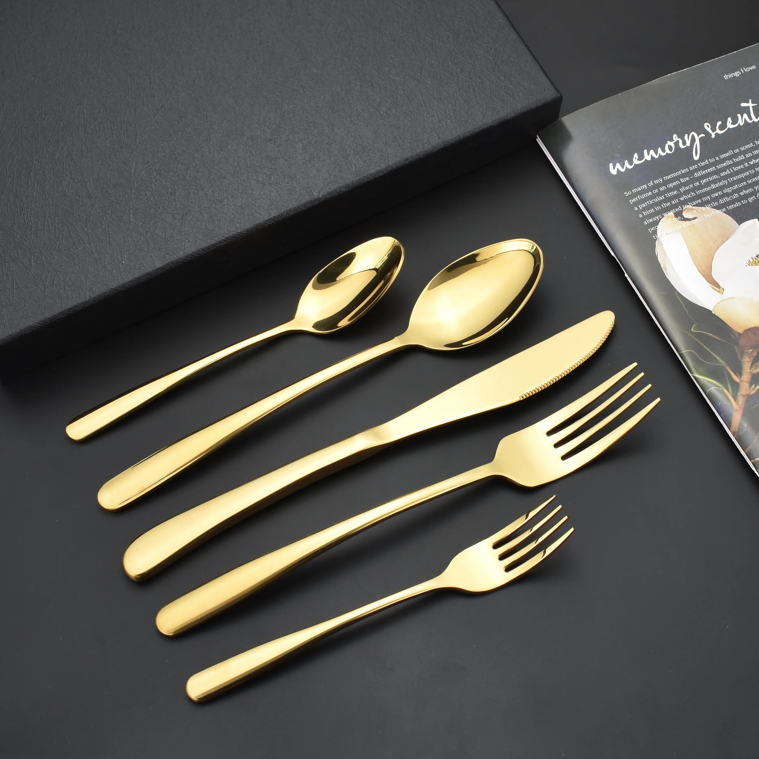 Wholesale Custom Logo High Quality Mirror Polishing Luxury Hotel Wedding Flatware Gold Color 304 Stainless Steel Cutlery Set, Customized
Wholesale Custom Logo High Quality Mirror Polishing Luxury Hotel Wedding Flatware Gold Color 304 Stainless Steel Cutlery Set, Customized