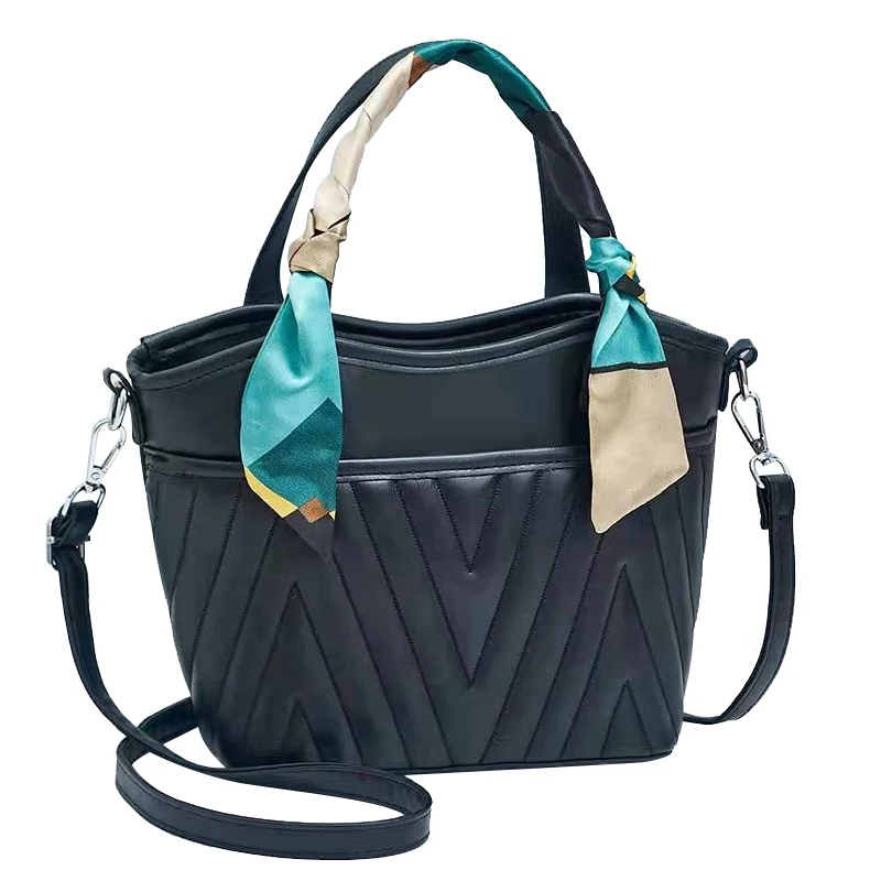 DL194 28 Guangzhou factory wholesale solid color luxury women bags with scarf handbags ladies hand bags women, Red, black....
DL194 28 Guangzhou factory wholesale solid color luxury women bags with scarf handbags ladies hand bags women, Red, black....