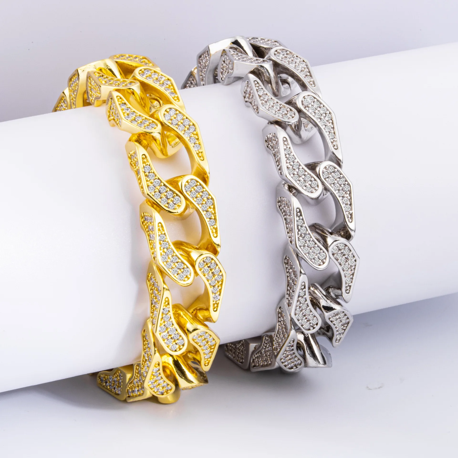 Statement Punk Jewelry Full Crystal Rhinestone Miami Cuban Link Bracelet Men's Cubic Zirconia CZ Hip Hop Cuban Chain Bracelet
Statement Punk Jewelry Full Crystal Rhinestone Miami Cuban Link Bracelet Men's Cubic Zirconia CZ Hip Hop Cuban Chain Bracelet