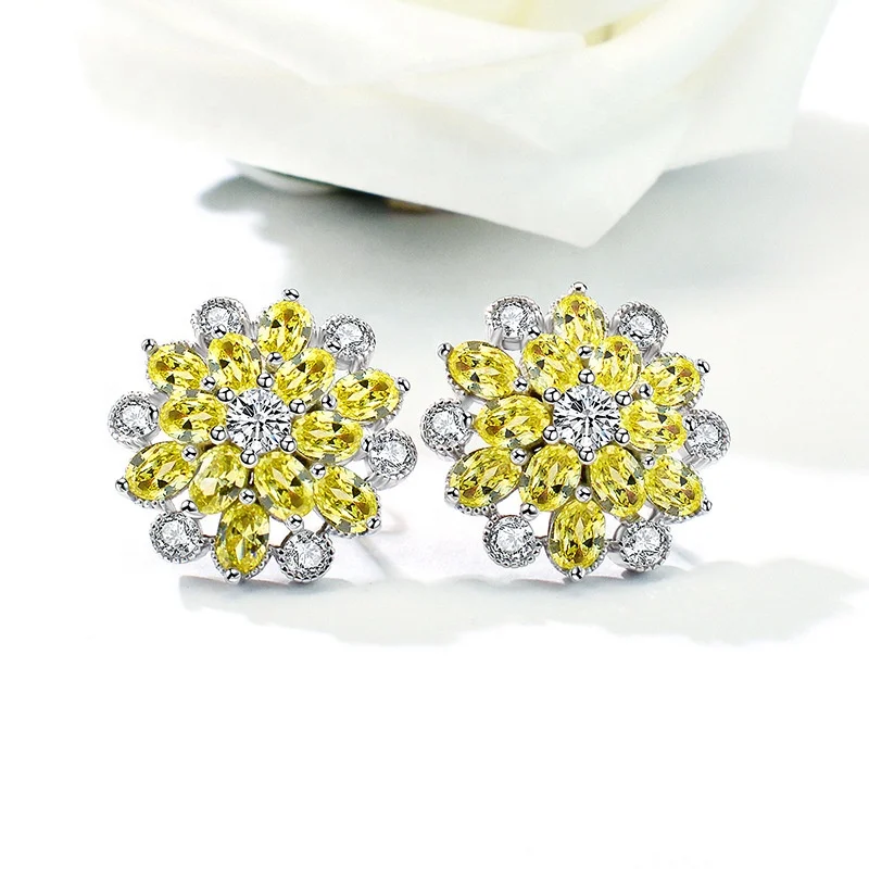 925 Sterling Silver Dazzling yellow white zircon Snowflake Stud Earrings for Women Brincos Fine Jewelry high quality
925 Sterling Silver Dazzling yellow white zircon Snowflake Stud Earrings for Women Brincos Fine Jewelry high quality
