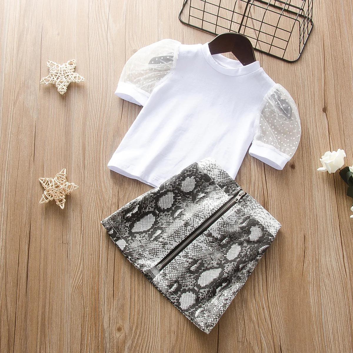 Girls Clothes Set 2020 Summer White Dots Print Puff Sleeve T-shirts+Printed Skirt 2 Pieces Kids Children Casual Clothing Suit, As picture
Girls Clothes Set 2020 Summer White Dots Print Puff Sleeve T-shirts+Printed Skirt 2 Pieces Kids Children Casual Clothing Suit, As picture