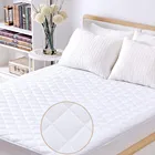 Polyester Bamboo Quilted Fitted Bed Mat Waterproof Mattress Cover Protector for Hotel Home